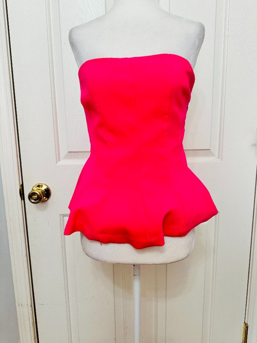 ZARA BARBIECORE BARBIE HOT PINK STRAPLESS PEPLUM TUBE TOP SMALL